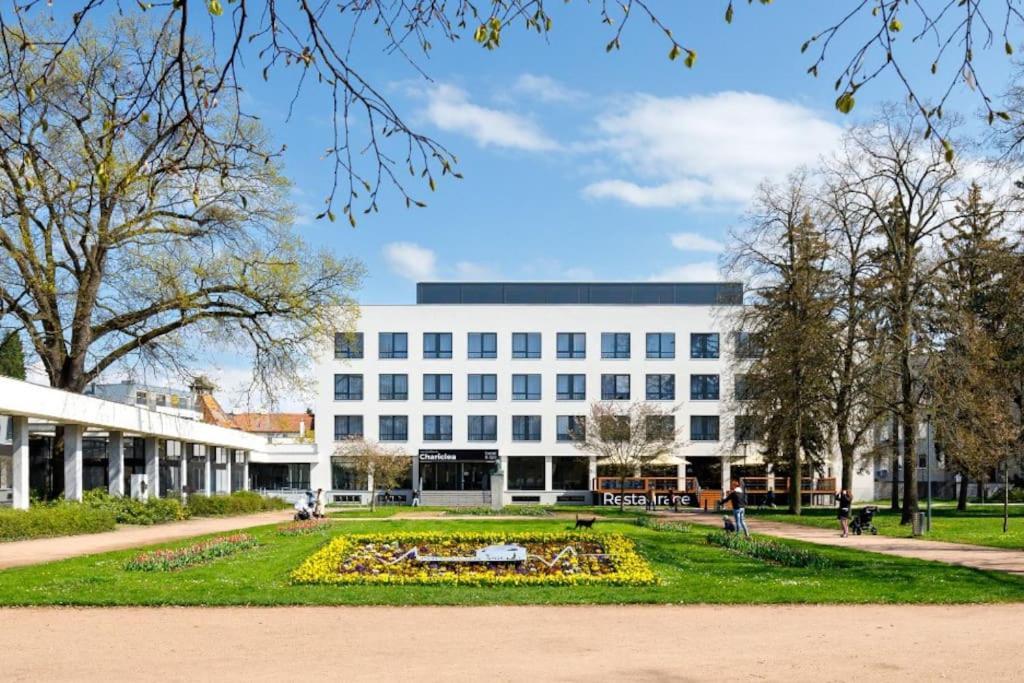 Apartment In Center Of Podebrady Nymburk Bagian luar foto