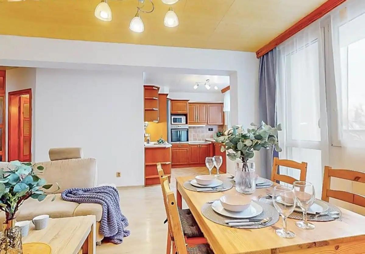 Apartment In Center Of Podebrady Nymburk Bagian luar foto